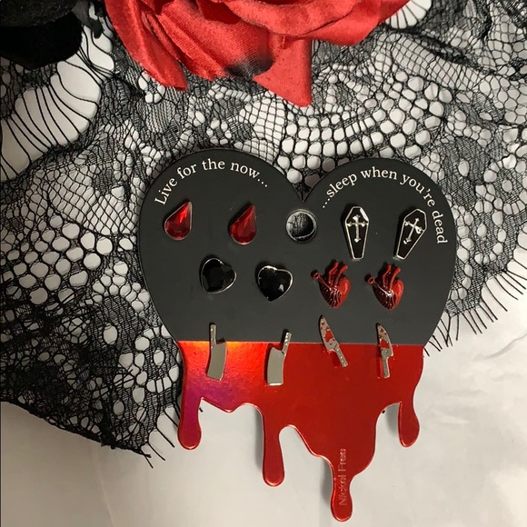 HOT TOPIC Spooky Goth Death EARRINGS 6 PAIRS! - Picture 3 of 9